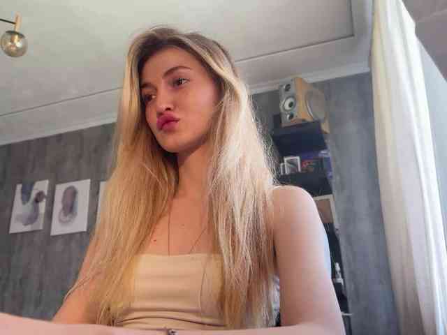 Lilith_Treasure webcam
