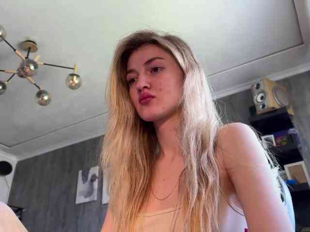 Lilith_Treasure webcam