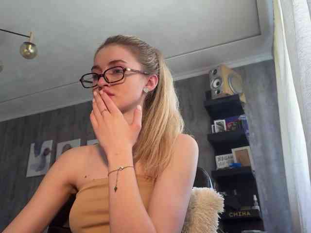 Lilith_Treasure webcam