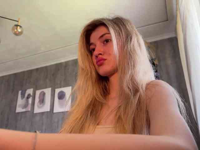 Lilith_Treasure webcam