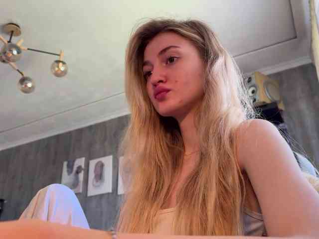Lilith_Treasure webcam