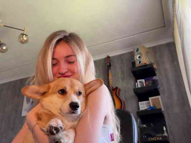 Lilith_Treasure webcam