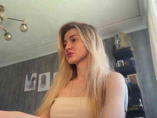 Lilith_Treasure webcam