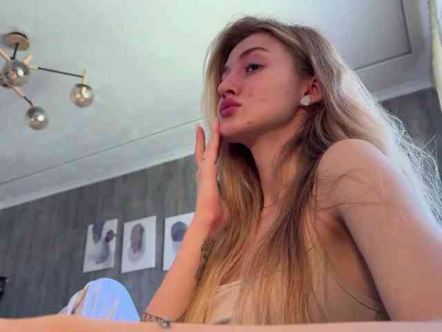 Lilith_Treasure webcam