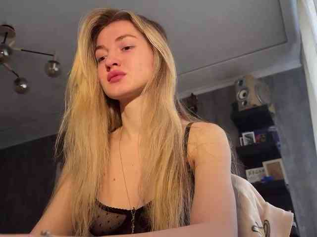 Lilith_Treasure webcam