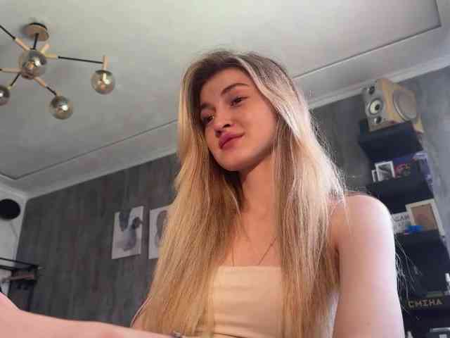 Lilith_Treasure webcam