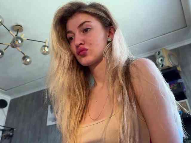 Lilith_Treasure webcam