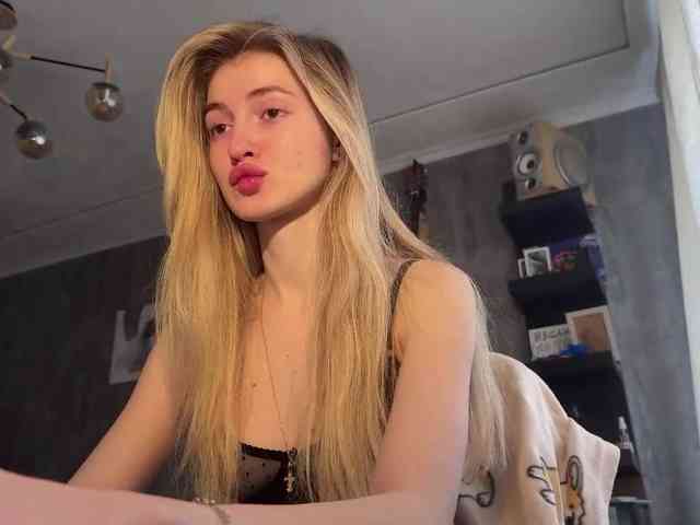 Lilith_Treasure webcam