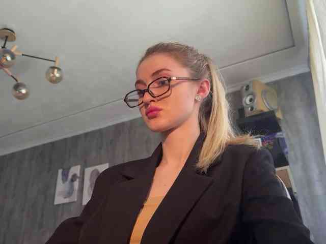 Lilith_Treasure webcam
