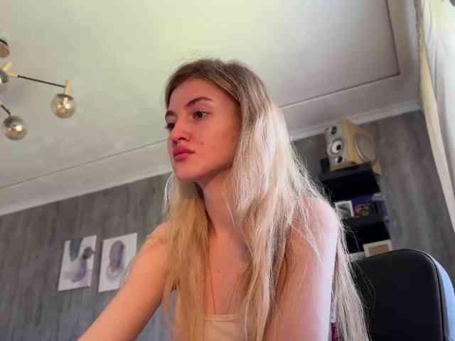 Lilith_Treasure webcam