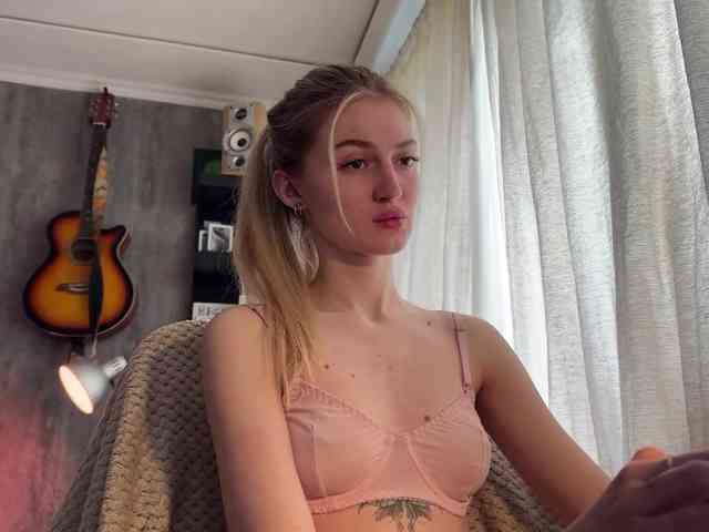 Lilith_Treasure webcam