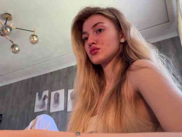 Lilith_Treasure webcam