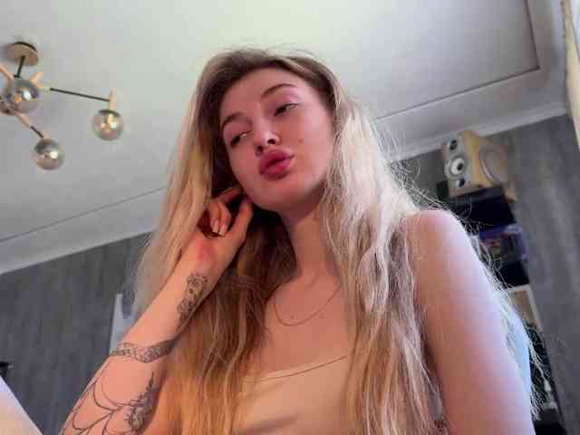 Lilith_Treasure webcam