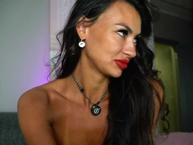 AnnaPurnaa's BongaCams show and profile