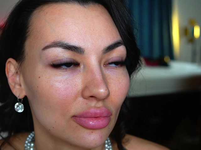 AnnaPurnaa's BongaCams show and profile