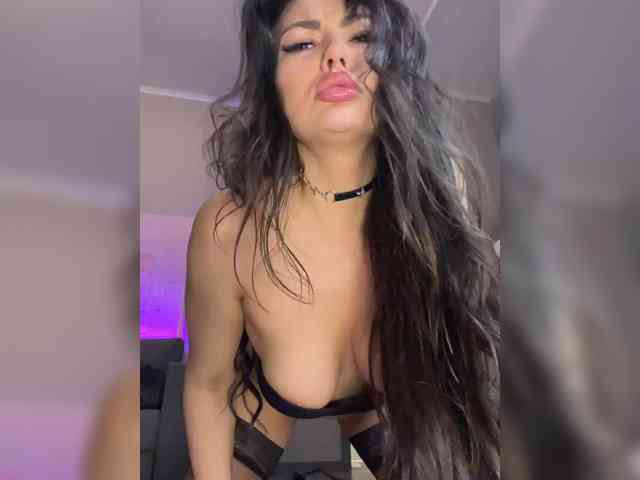 free adult cam AnnaPurnaa