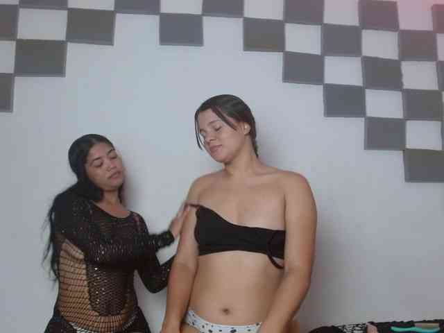 andrea-hot webcam