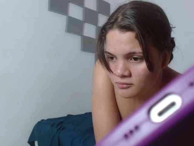 andrea-hot webcam