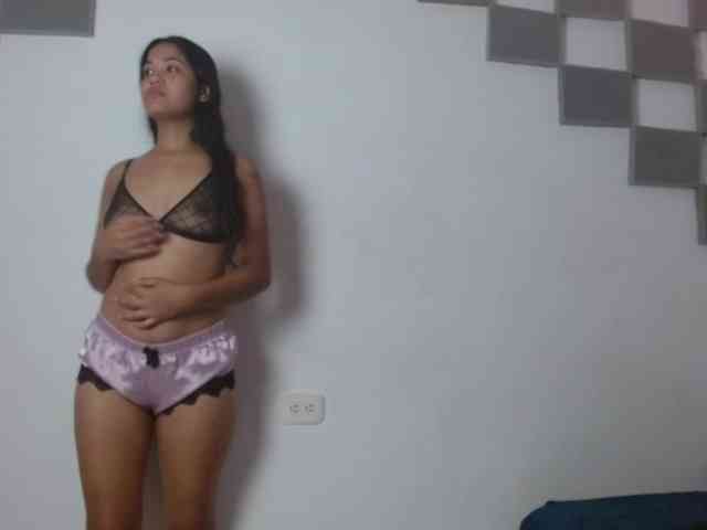 andrea-hot webcam