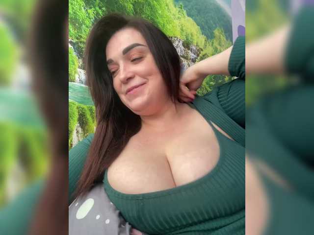 Nelli-1's BongaCams show and profile