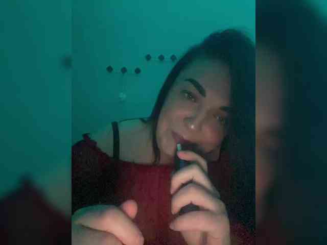 free adult chat now Nelli-1