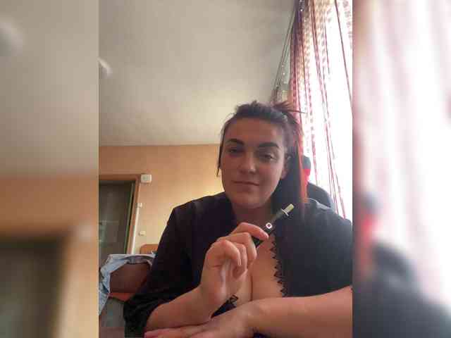 xxx chat Nelli-1