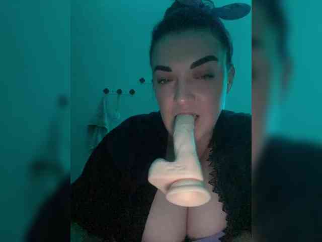 suckingvampire webcam