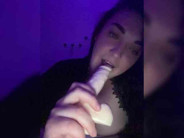 suckingvampire webcam
