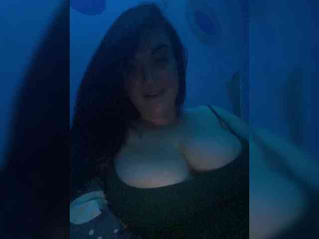 Nelli-1 Live Webcam on BongaCams