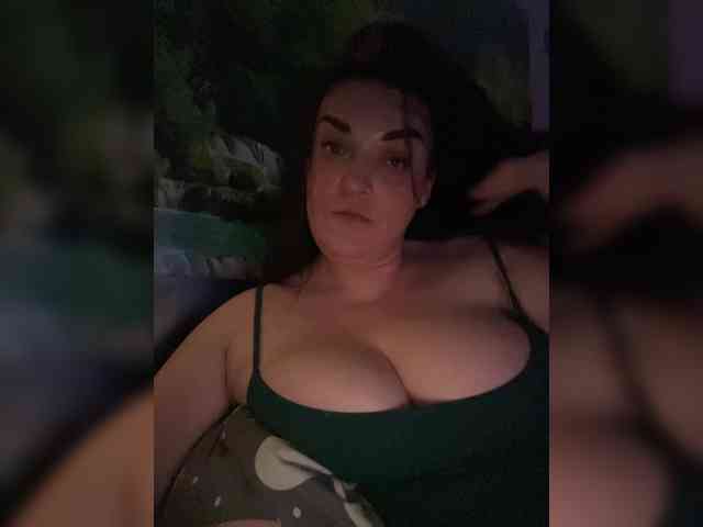 Nelli-1 Live Webcam on BongaCams