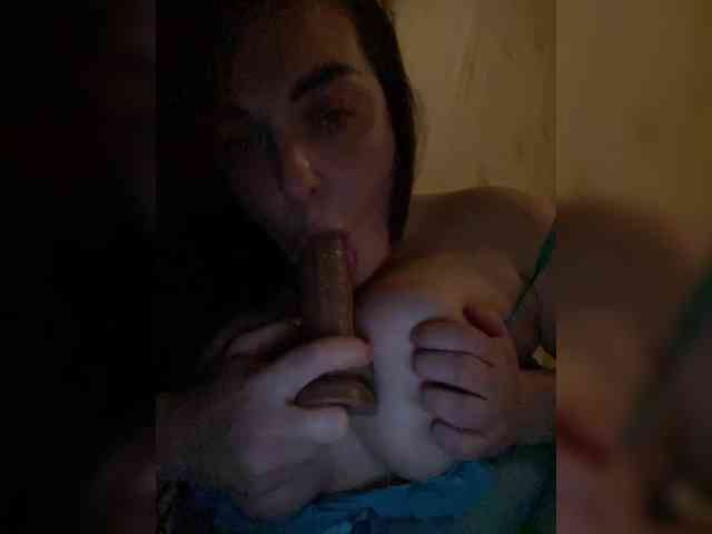 sucking_vampire webcam