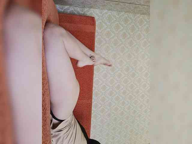 Evelin-13-1 webcam