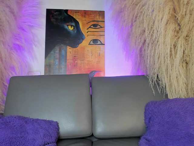 yara-hind's BongaCams show and profile