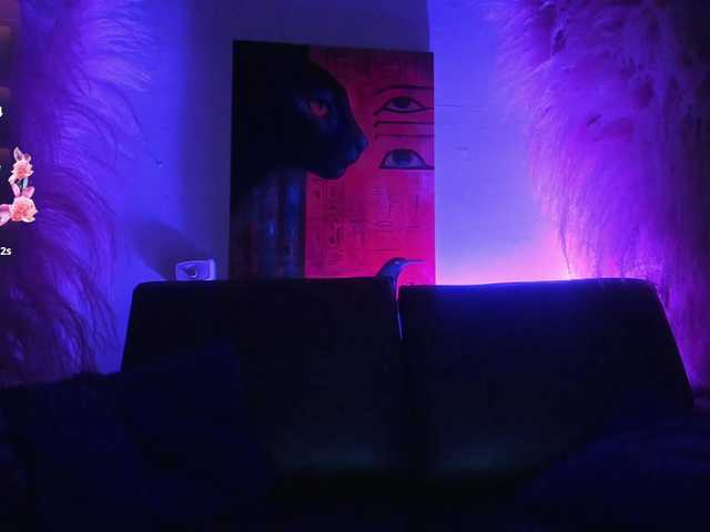 yara-hind's BongaCams show and profile