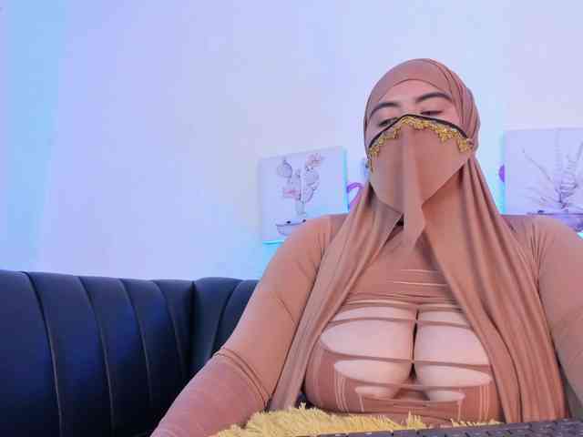 zayha-rush Live Webcam on BongaCams