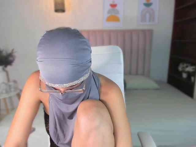zayna-lux webcam