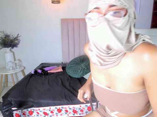 zayna-lux webcam