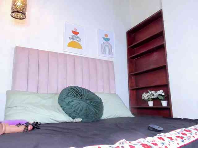 zayna-lux webcam