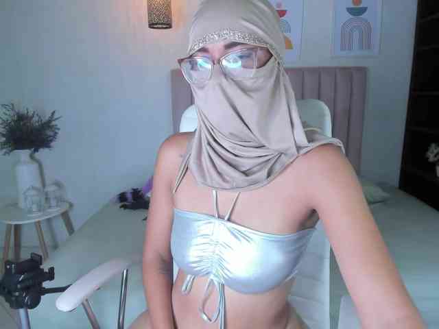 zayna-lux webcam