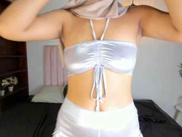 zayna-lux webcam