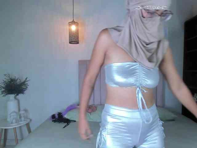 zayna-lux webcam