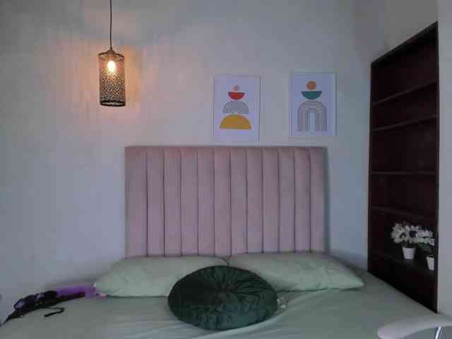 zayna-lux webcam