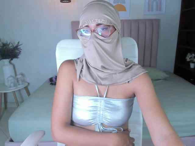 zayna-lux webcam