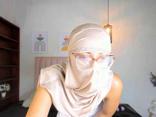 zayna-lux webcam