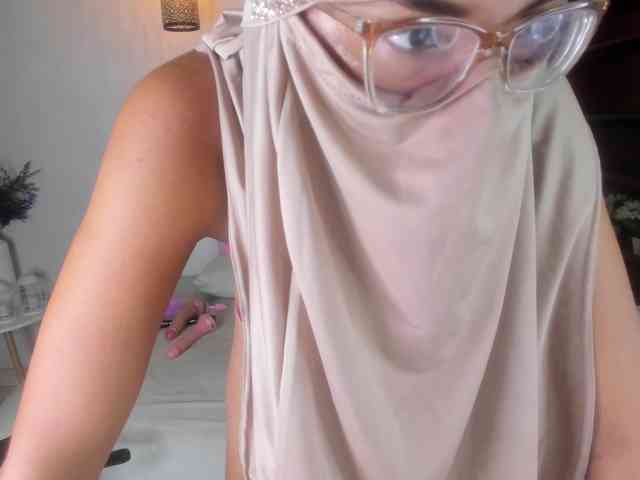 zayna-lux webcam