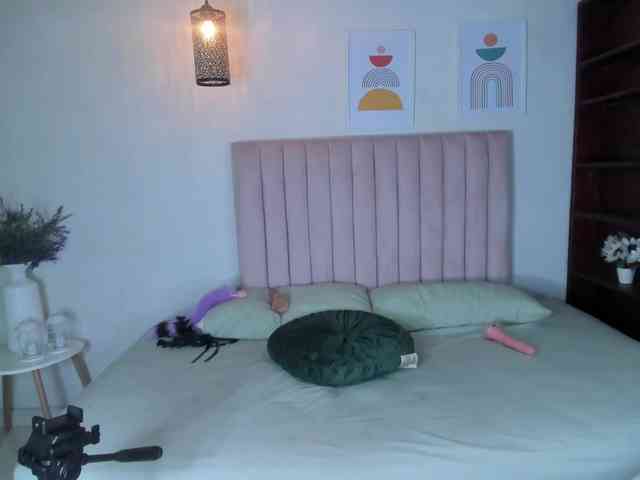 zayna-lux webcam