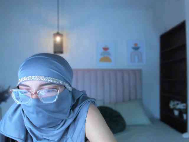 zayna-lux webcam