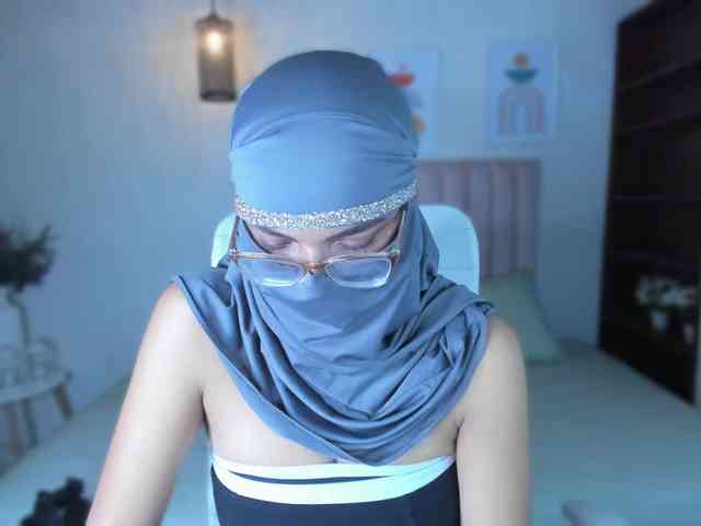 zayna-lux webcam