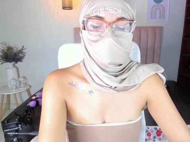 zayna-lux webcam