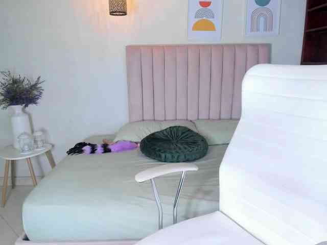 zayna-lux webcam